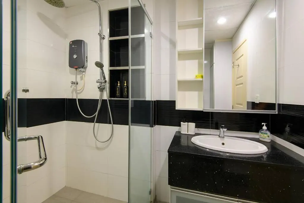2R2B/Cosy House/1~8Pax/Gurney/Mansion One Apartment George Town