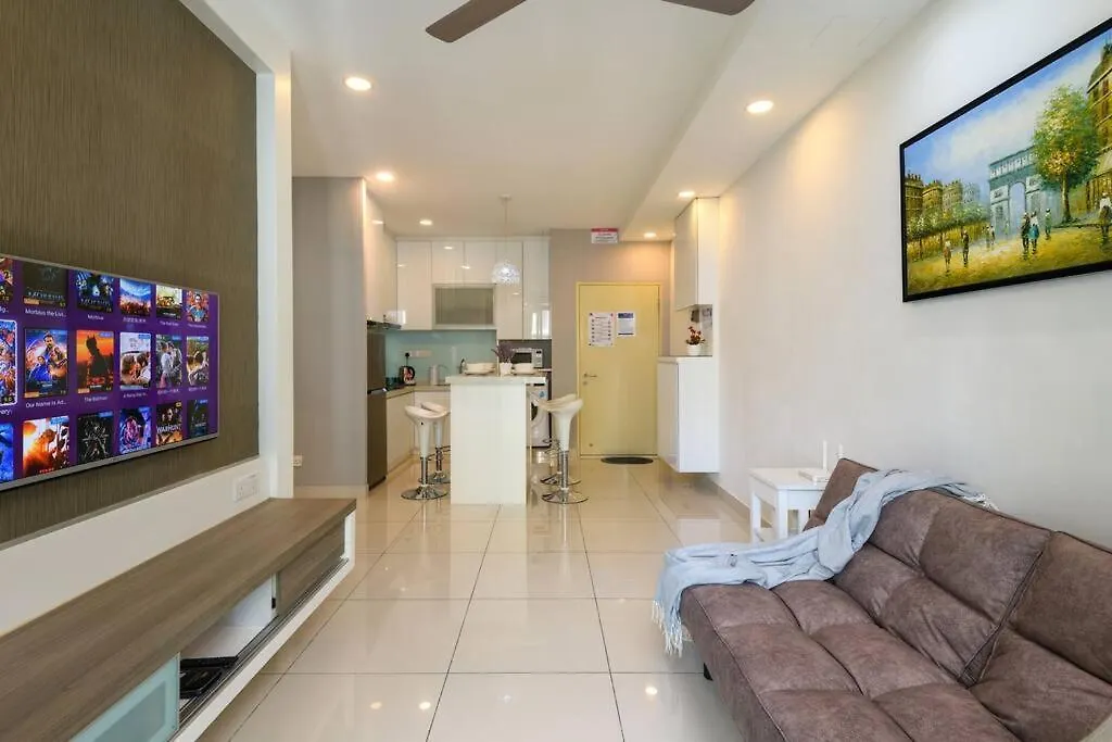 2R2B/Cosy House/1~8Pax/Gurney/Mansion One Apartment George Town Malaysia